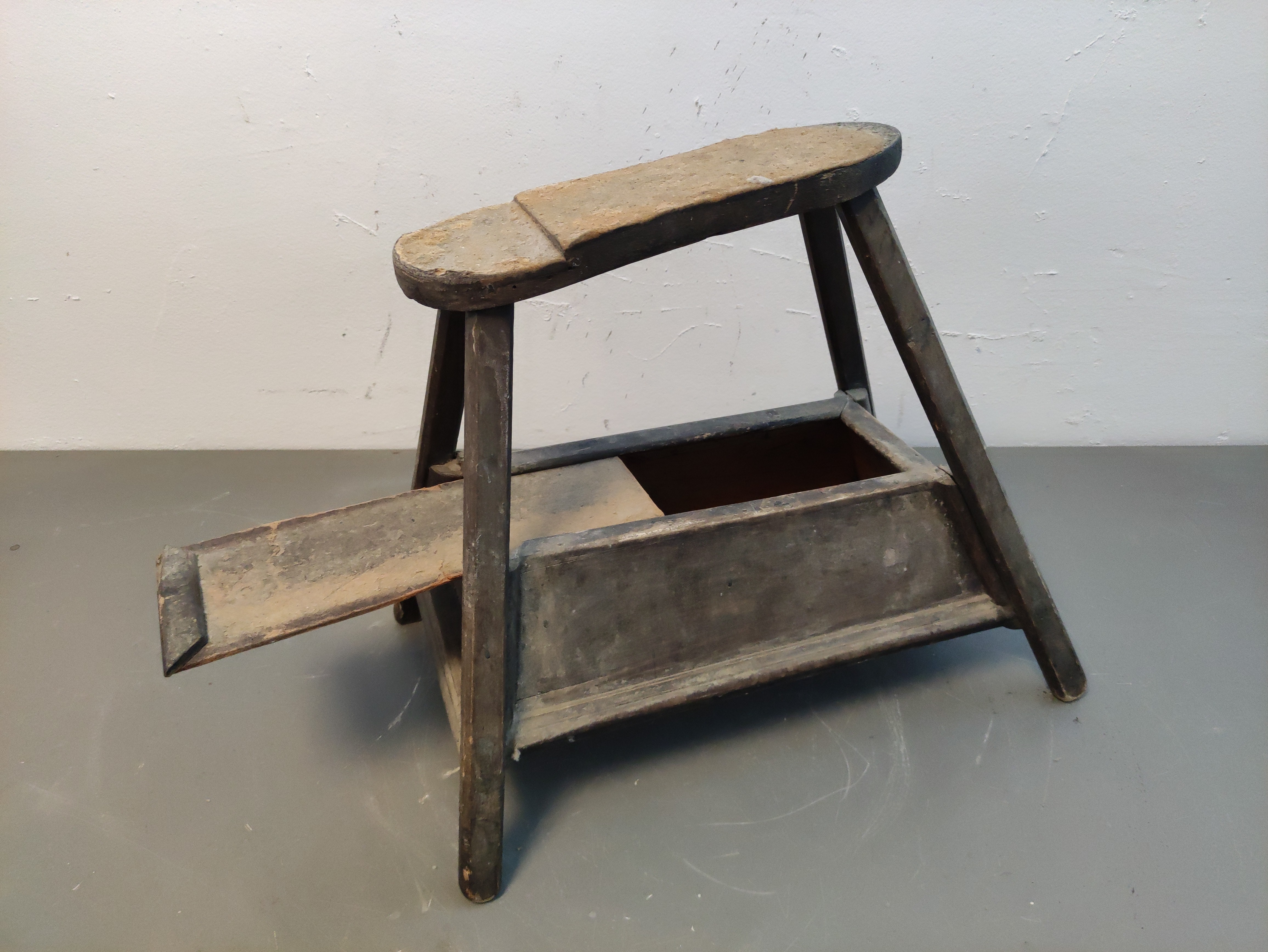 caja limpia zapatos portatil madera 41x30-47x26_5 1u